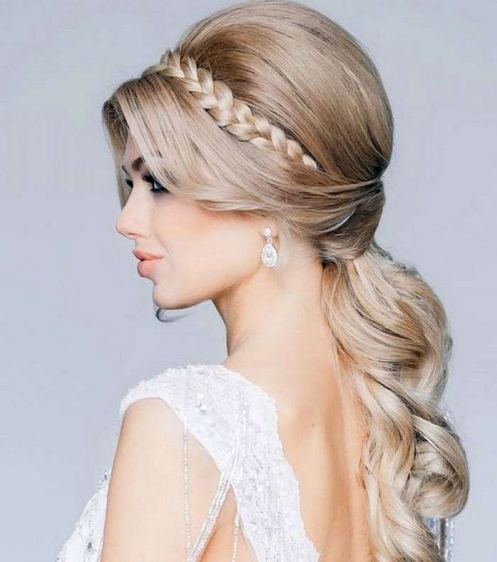 صور اجمل تسريحات مع تاج لسهراتك