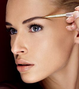 حواجبك مسؤؤولة عن إطلالتكِ