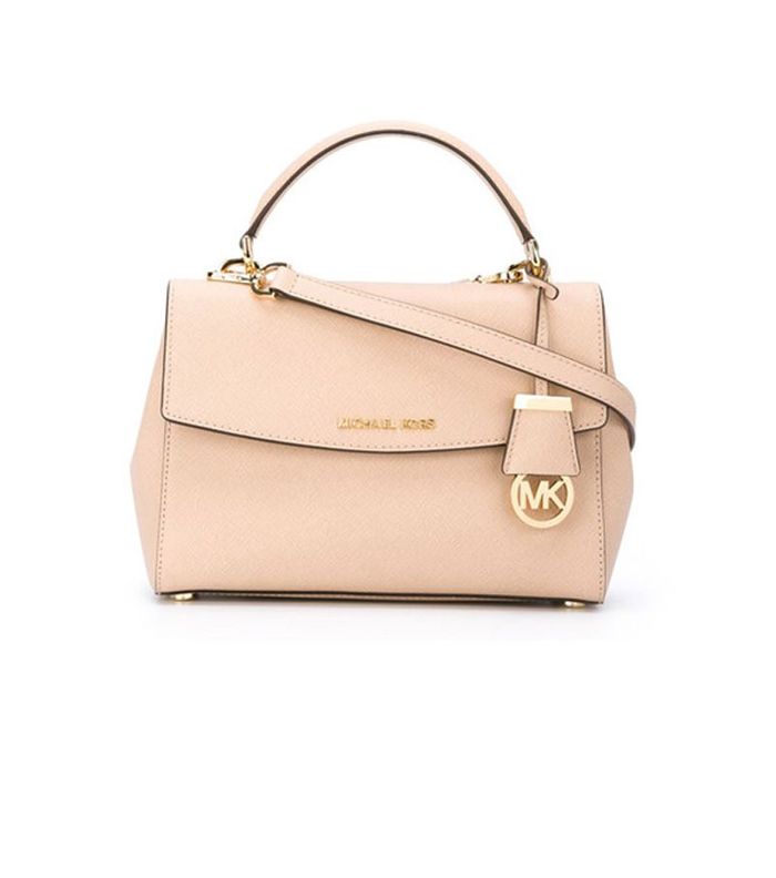 صور اجمل شنط مايكل كورس الجديده