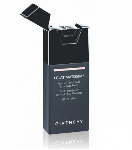 صور افضل اساس للبشرة الدهنية