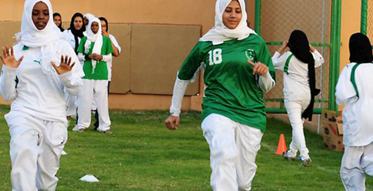 السعودية تنظم أول بطولة خليجية نسائية لكرة القدم