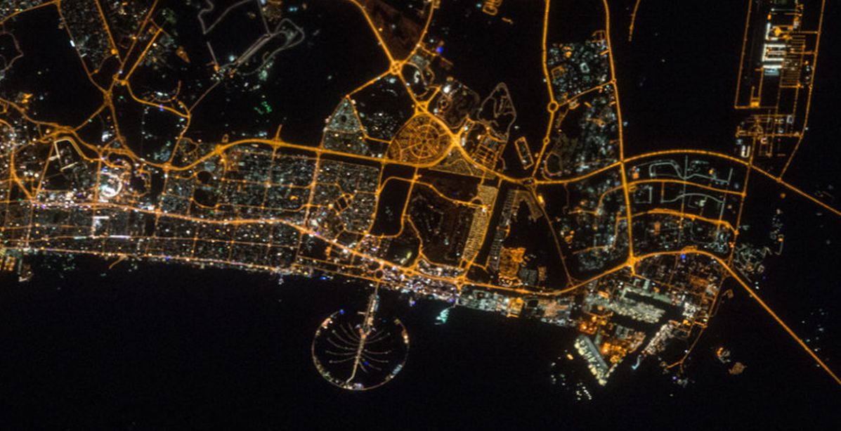 بالفيديو دبي في صدارة قائمة أجمل 16 صورة التقطتها ناسا في 2016