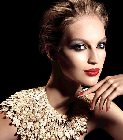 صور مجموعة ماكياج الميلاد Plumes Précieuses 2014 من CHANEL