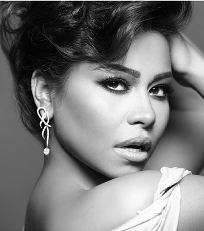 سحر النظرات مع الفنانة المصريّة شيرين