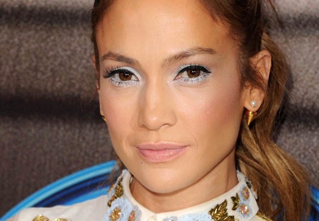 مكياج عيون جنيفر لوبيز