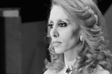 الصور الأولى لفيروز بعد غياب دام سنوات: إمرأة بحجم أوطان! 
