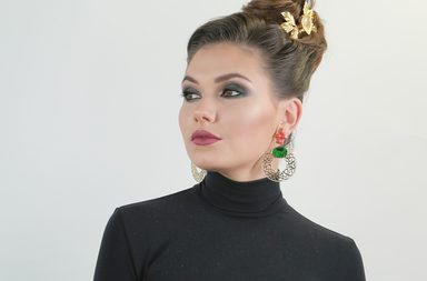 خطوات مكياج قوي وجريء للعيد من فادي قطايا 