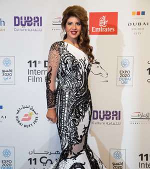 من اسوا اطلالات النجمات في مهرجان دبي السينمائي 2014، اطلالة بوسي شلبي