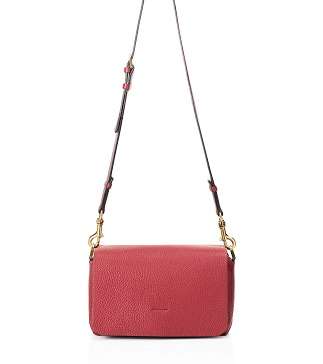 أجمل الإطلالات وآخر صيحات الموضة مع دار Lanvin