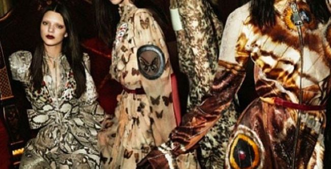 صور إعلان كيندل جينير لـ Givenchy 
