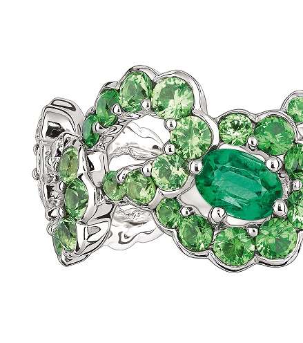 خاتم من مجموعة Archi Dior من متجر مجوهرات ديور الجديد في باريس