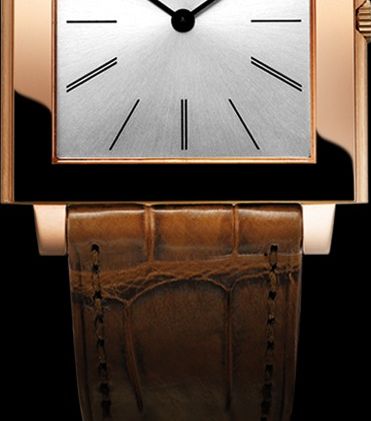 ساعة رجالية بالذهب الوردي والرباط الجلدي من بياجيه