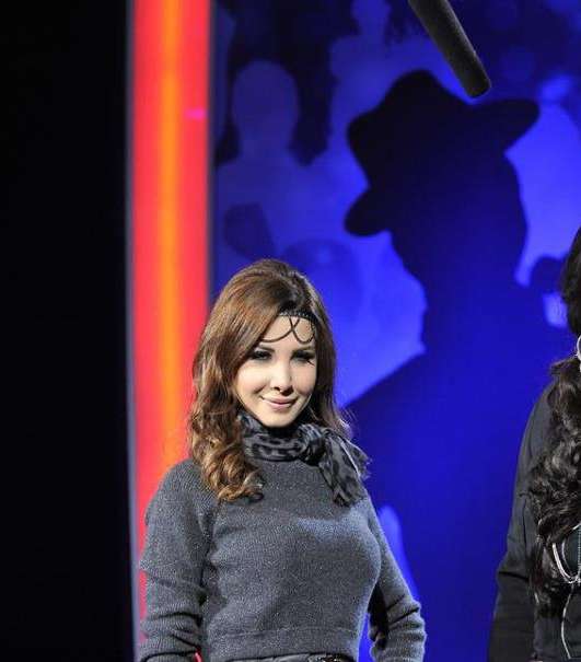 أزياء نانسي عجرم وأحلام في برنامج Arab Idol 2