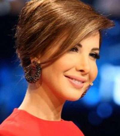تسريحة نانسي عجرم المرفوعة بالخطوات