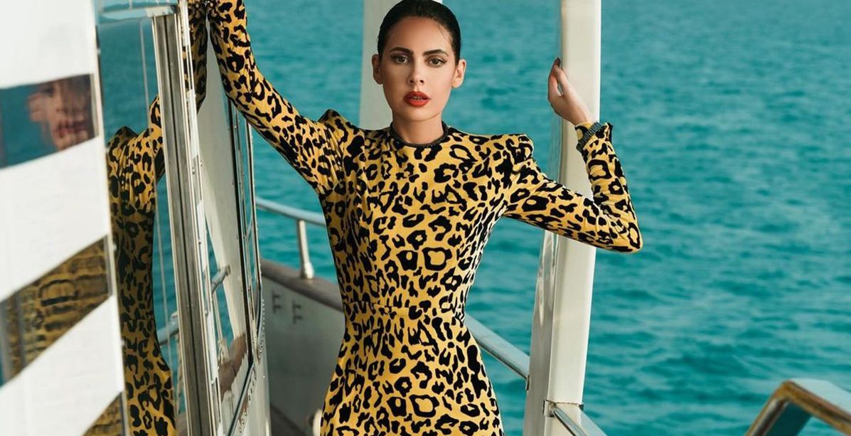 حيل الموضة لتنحيف الخصر من وحي اطلالات البلوغرز السعوديات