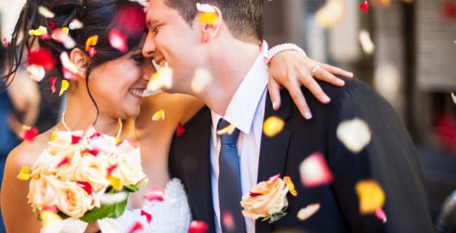 4 نصائح تخطف قلب العريس في شهر العسل