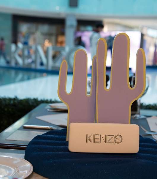 إليكِ بالصور، تفاصيل مأدبة فطور علامة Kenzo في كافيه أنجلينا في دبي مول