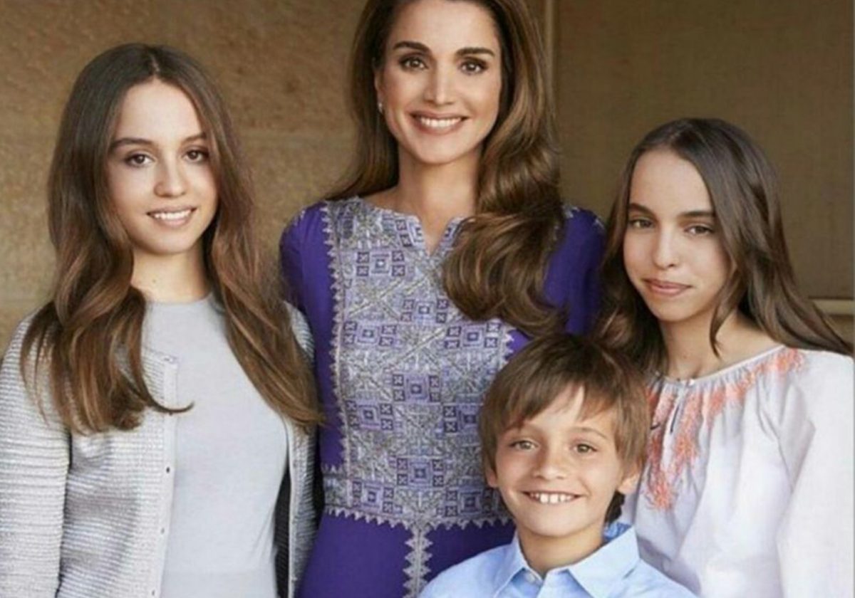 الملكة رانيا مع ابنتيها