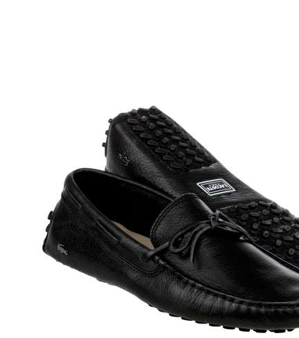 حذاء lacoste جلديّ أسود