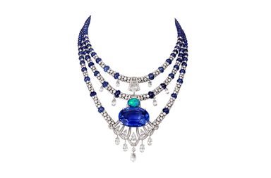 كارتييه تكشف النقاب عن مجوهرات فريدة في معرض الدوحة الحادي عشر للمجوهرات والساعا