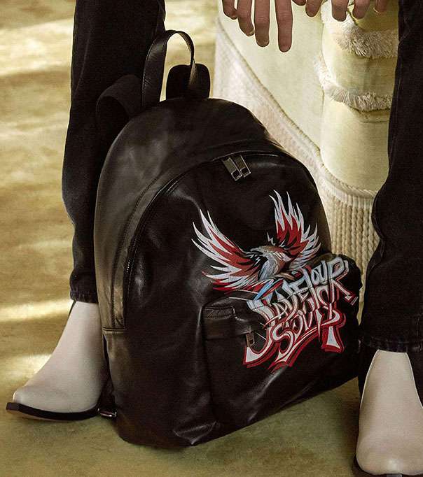 حقيبة الظهر من جيفنشي من مجموعة ما قبل خريف 2018