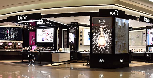 Dior تفتتح بوتيكها في حياة مول في الرياض