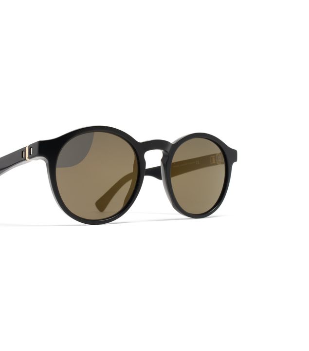 من ماركة Mykita، اختاري نظارات Bowery الشمسية