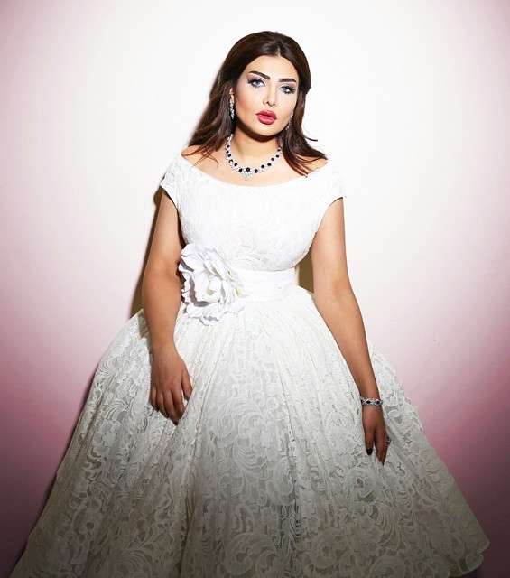 صور اجمل فساتين امل العوضي