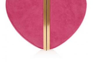 كلاتش على شكل قلب من دايان فون فورستنبرغ