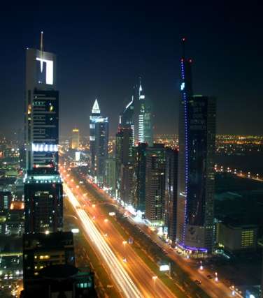 دبي مدينة عربيّة بمعايير عالمية مثاليّة لمختلف نشاطات شهر العسل