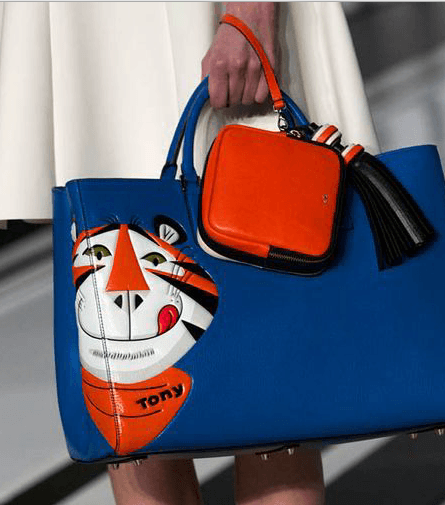 لإطلالة مميّزة، اختاري حقيبة anya hindmarch لصيف 2015