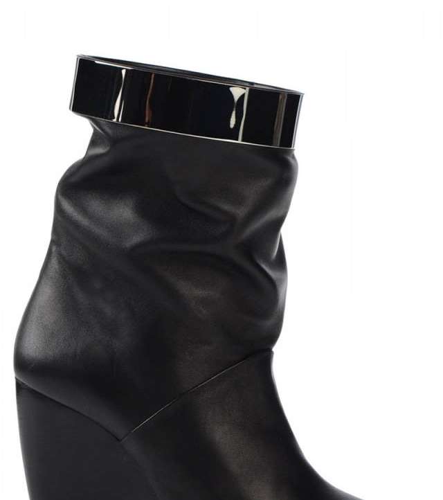 اعتمدي في شتاء 2015 احذية الكاحل بكعب الـ Wedge