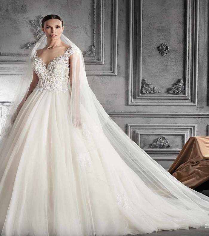 صور اجمل فستان زفاف ملكي فخم