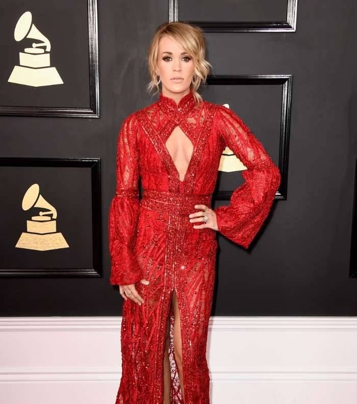 صور أجمل موديلات فساتين المشاهير 2017