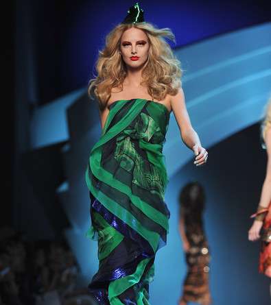 فساتين رائعة الألوان من عرض أزياء Dior 2011-2012