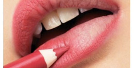أسرار  قلم تحديد الشفاه 