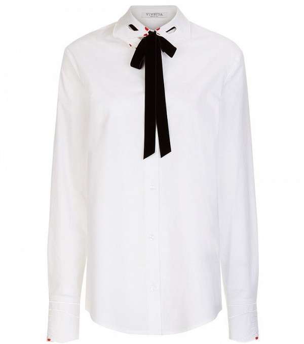 القميص مع العقدة الكبيرة على الياقة من القمصان المناسبة في العمل