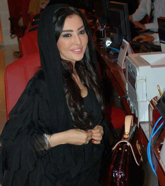 صور موديلات عبايات ميساء مغربي 2014