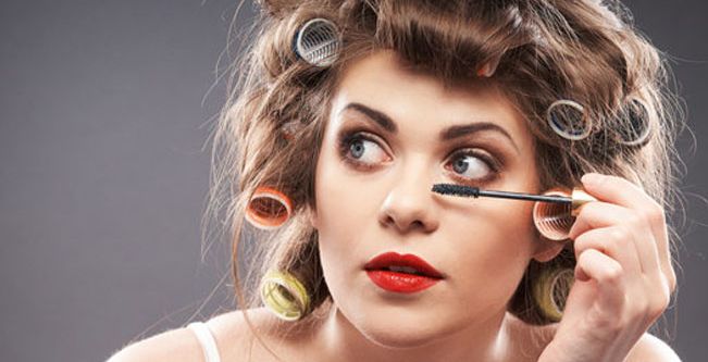 اهم حيل الماسكارا في مكياج العيون