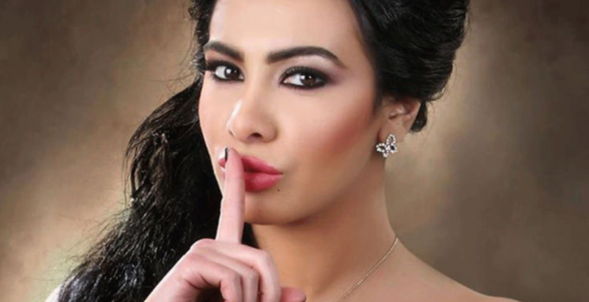 ميرهان تدخل الحمام لمدة 40 دقيقة