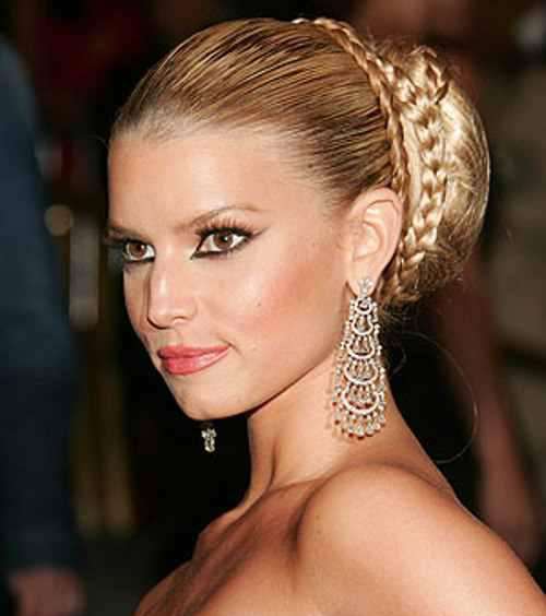 رغم جمال التسريحة، إلا أنّها لا تناسب جيسيكا 