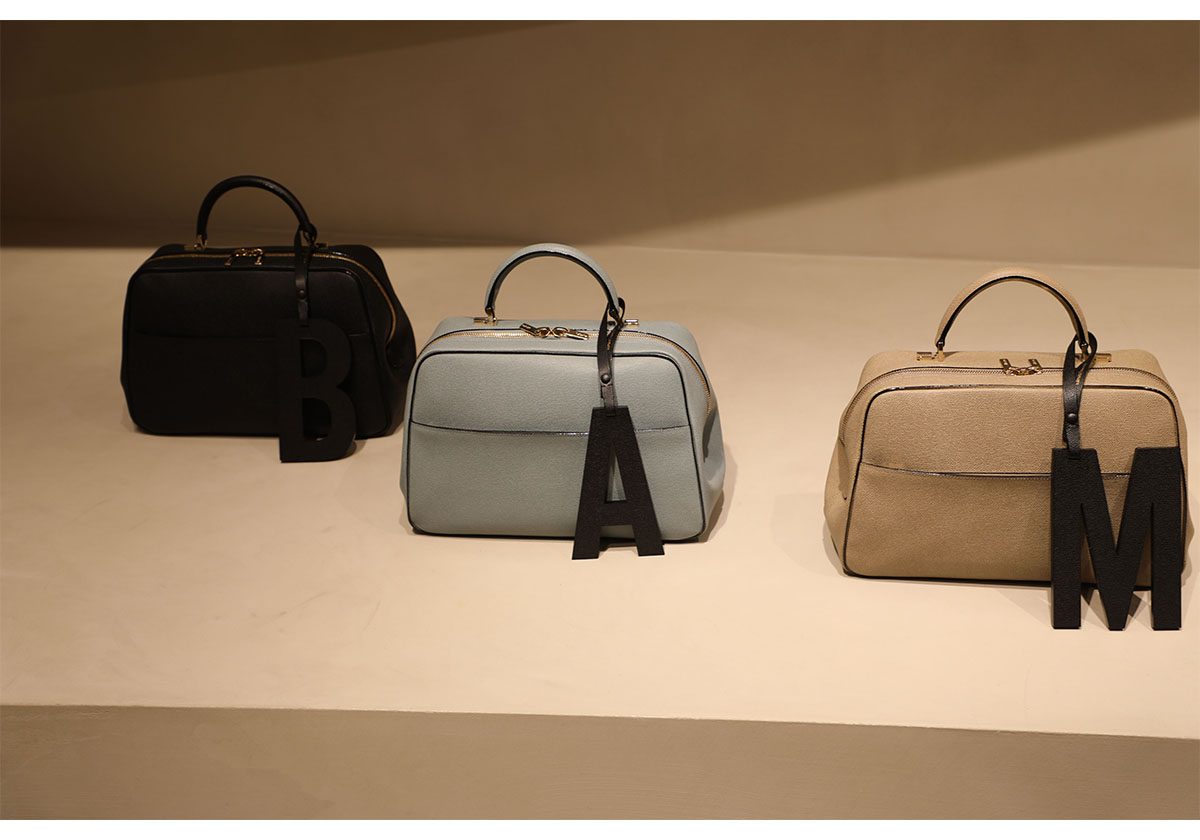 اليك اجدد موديلات شنط Valextra لشتاء 2019