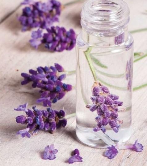 الزيوت العطريّة لبشرة ناعمة