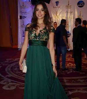 نادين نجيم تختار فستاناً أخضر في حفل بياف 2013