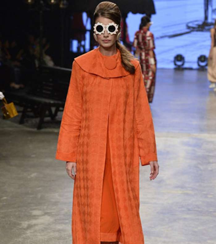 شاهدي جلابيات اماراتيه تخطف الأنفاس