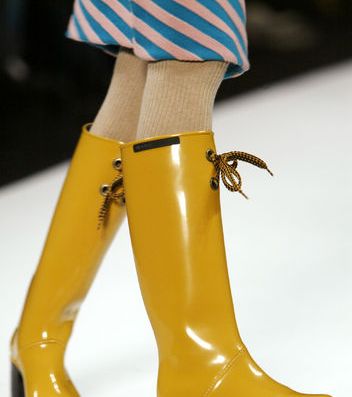 من ابرز التصاميم التي اطلقتها دار Marc by Marc Jacobs، هذا الحذاء