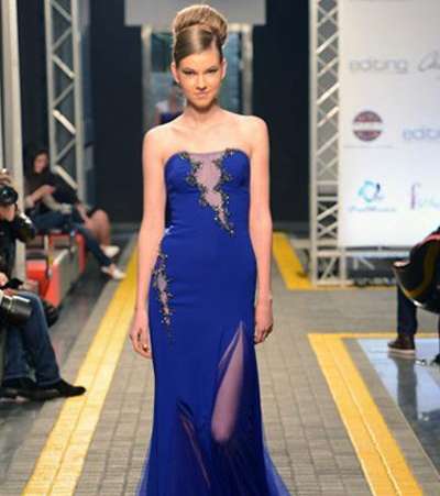 المصمم طارق سنّو يقدّم مجموعة من الفساتين الرسمية لربيع وصيف 2013