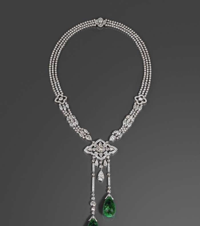 عقد ماسي رائع من كارتير Cartier