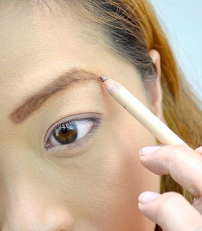 صور رسم الحواجب