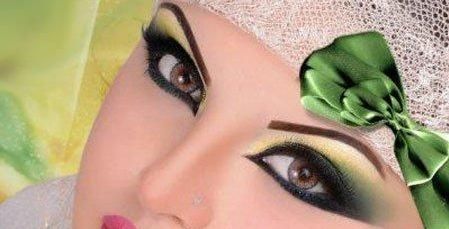 طريقة عمل مكياج أخضر